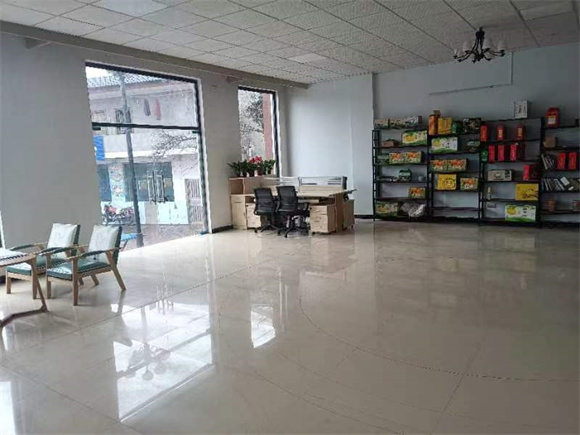 龙溪社区电商服务区。通讯员 唐维炜 摄