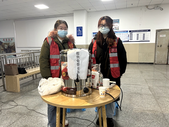 各站点免费提供姜茶。北碚区委宣传部供图 华龙网发
