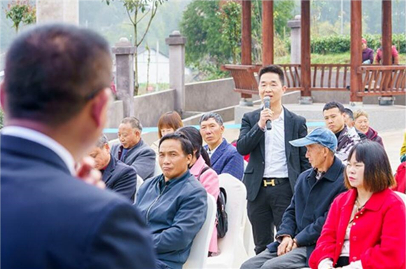 村民提问
