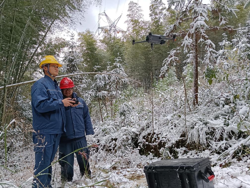 南方多地积极防范应对雪灾冻害