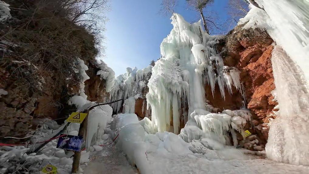 热度不减花样多 冰雪文旅乐逍遥