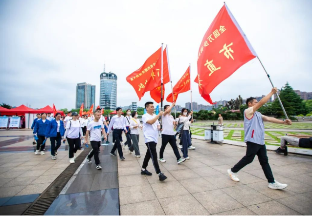 向快乐出发 向健康迈进 湘潭市启动“万步有约”健走激励大赛