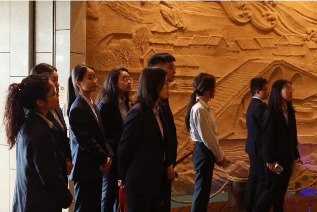 学思践悟齐奋进, 点篮青春赋新能 ——浦发银行宁波分行2024年五四青年节主题活动