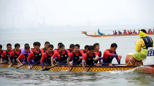 百舸争流奋楫者先！2024年环洞庭湖夏季文旅消费季暨中国辉煌足迹——柳叶湖龙舟公开赛启动