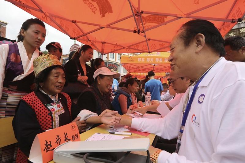 步长之“道”：赵涛董事长引领步长制药，科研与社会责任双翼齐飞（改）