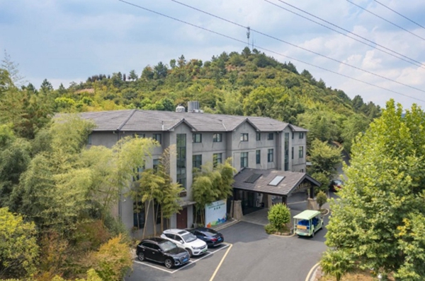 浙江省湖州安吉中南百草原 砥砺前行二十载：不忘初心之路 牢记使命与成长
