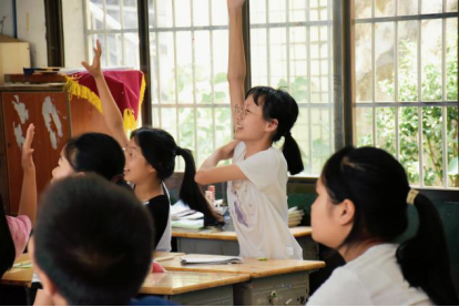 邵阳学院文学院三下乡社会实践团开展防溺水安全教育