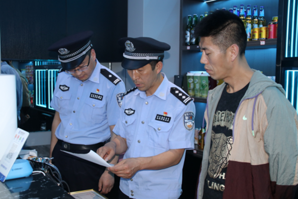 通渭公安“书画+”警务 护航文化产业高质量发展