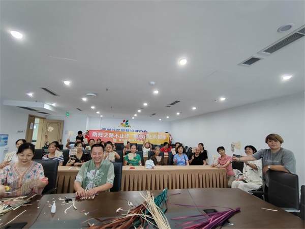 双流黄龙溪镇非遗工坊外出授课竹编技艺 助力居民实现指尖增收