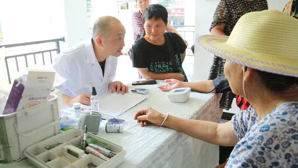 天府新区二郎村：志愿者为构建乡村和谐注入新活力