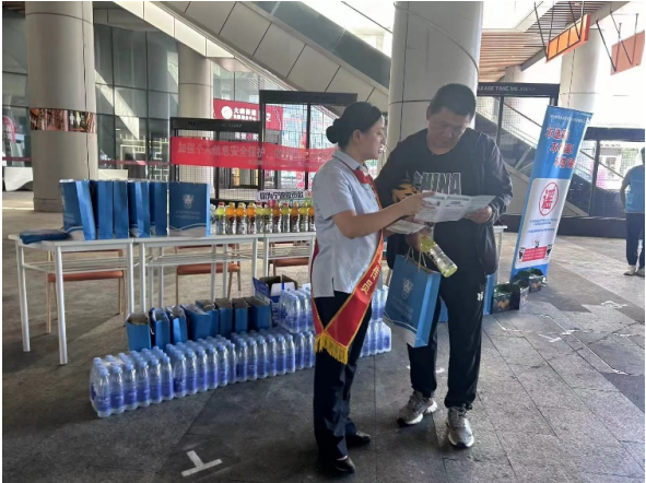 筑牢信息安全防线 ——浦发银行宁波开发区支行开展个人信息保护金融教育面向外卖骑手活动