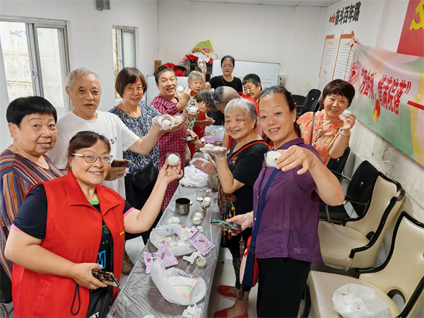 “我们的节日·中秋”建设中路社区有你月更圆