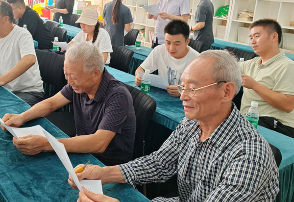 赡养纠纷巡回法庭进乡村 调解员与群众共筑法治桥梁