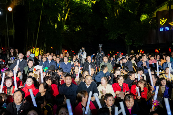 人人有舞台，人人可出彩：2024四川省“天府百姓大舞台”成都眉山资阳片区汇演亮相邛崃平乐古镇
