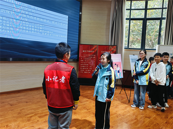 记录庆安身边事！庆安社区迎来一群“小记者”探访