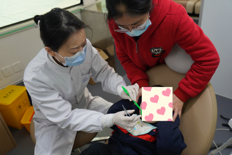 湘潭卫健青年志愿者走进湘潭市社会福利院