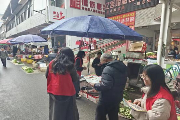 衡南县向阳桥街道：志愿服务进市场，文明实践暖人心
