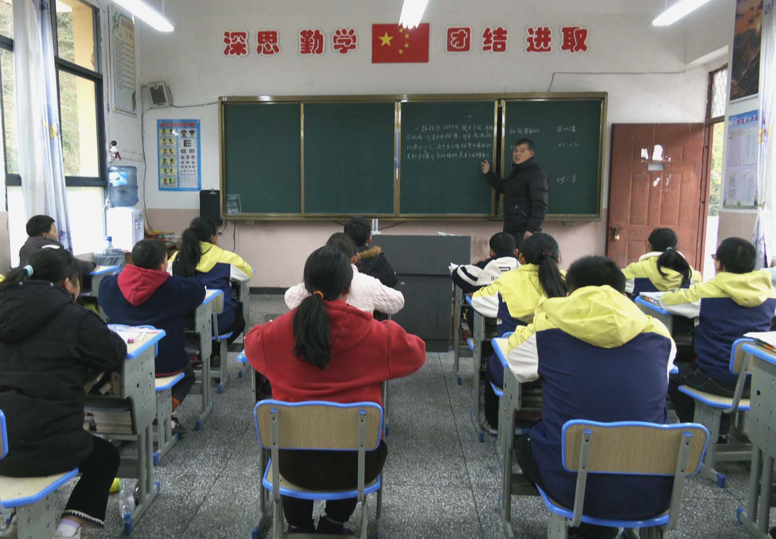 教师3.jpg