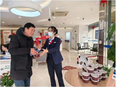 情系桑榆 温情永续 浦发银行宁波分行开展第十八次志愿者日暨百家养老工作室“银龄”活动