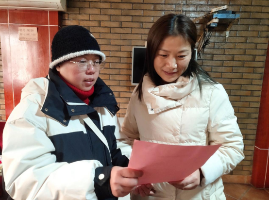 熙春路社区“敲门行动”：精准帮扶促就业，温暖服务暖人心