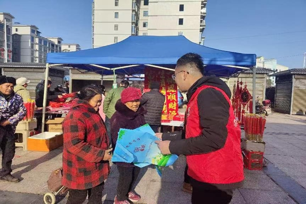 衡南县冠市镇:平安无毒过春节 禁毒宣传不停歇