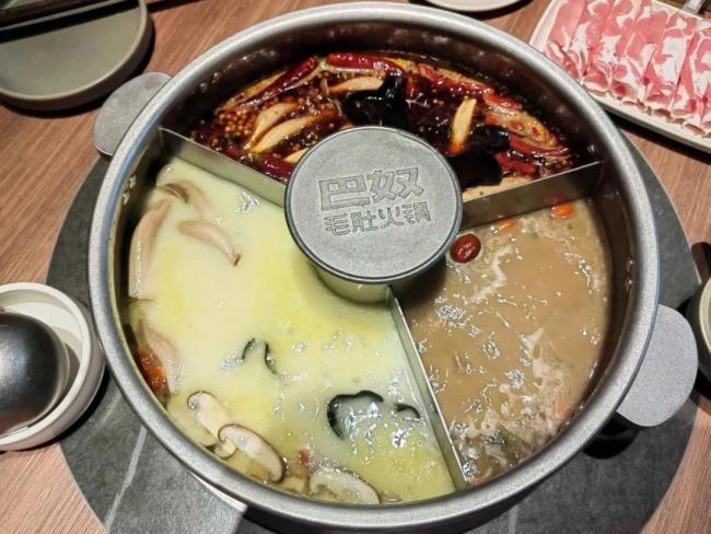 月薪5000，别吃巴奴？