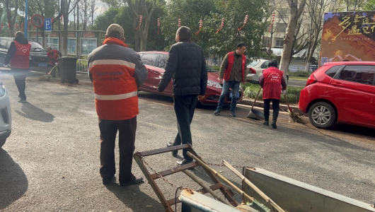 行长说消保 助力民生服务保障 ——浦发银行宁波慈溪支行开展2025年“3·15”金融消费者权益保护教育宣传活动