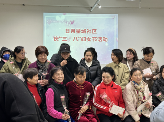 芳华绽放  乐享金融服务 ——浦发银行宁波江东支行开展2025年“3·15”金融消费者权益保护教育宣传活动