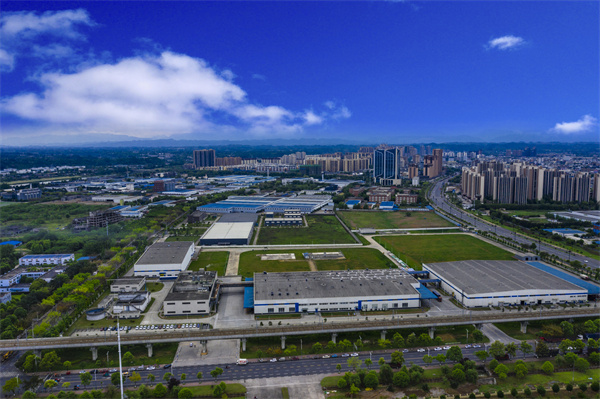 邛崃绿色制造再上新台阶：达能四川工厂和成都伊利双双荣膺国家级绿色工厂
