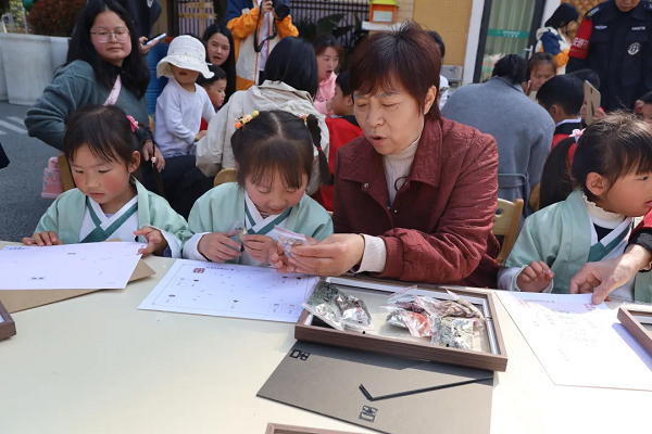 彭州市医校联盟签约，共筑儿童健康未来