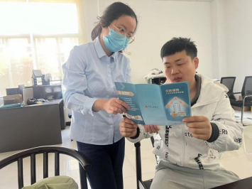 守住群众的钱袋子 存款保险为您保驾护航 ——浦发银行宁波观海卫支行开展存款保险宣传活动