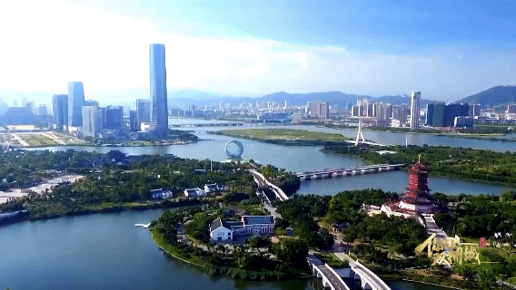 你好，双拥城丨厦门：大厦之门 凤凰花开