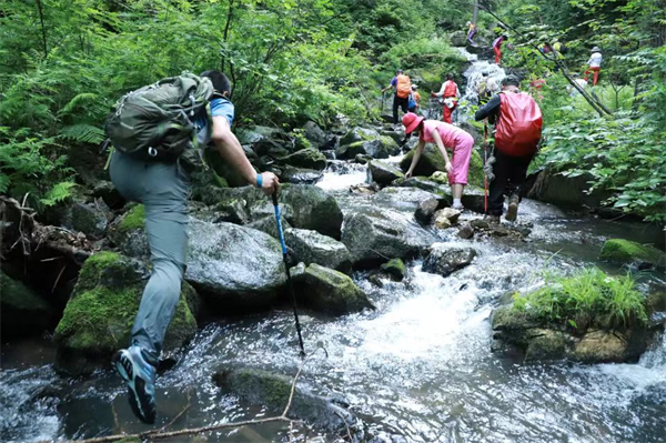 2025 UTO助力首百成都天台山越野挑战赛即将开赛，千名选手激情挑战天台山