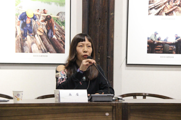 广安市诗歌学会举办诗歌作品改稿交流会