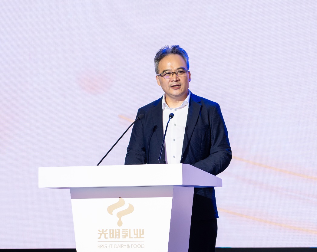 光明优倍焕新升级，百年乳企以硬核科技定义行业新标杆(1)
