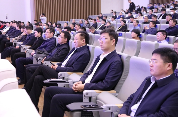 河南尉氏汽车零部件产业高峰论坛举行